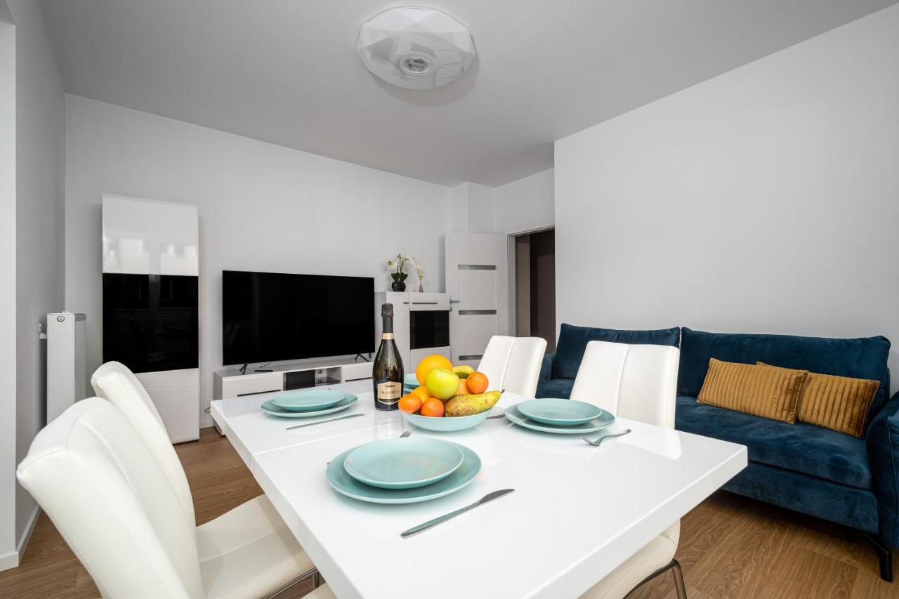 Warsaw Apartments Okrzei 12 Street Luaran gambar