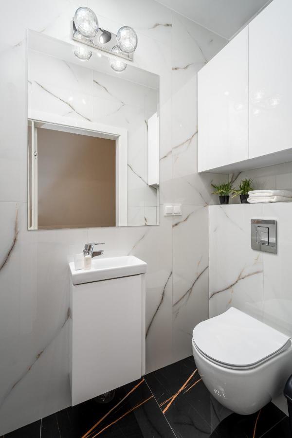 Warsaw Apartments Okrzei 12 Street Luaran gambar